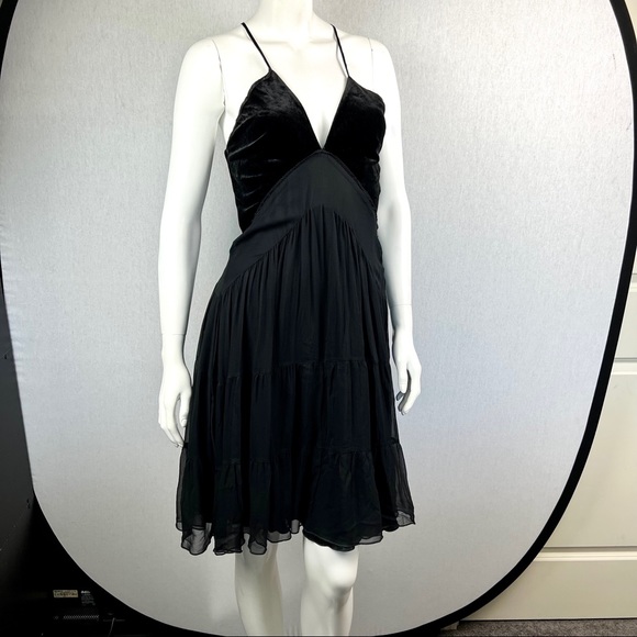 ❗️SOLD❗️NWT Bebe Velvet & Silk Strappy Backless Busty Little Black Mini Dress - Picture 3 of 16